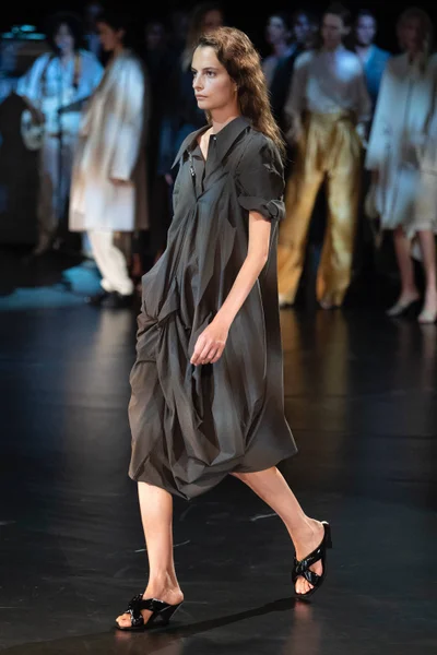 Look 38